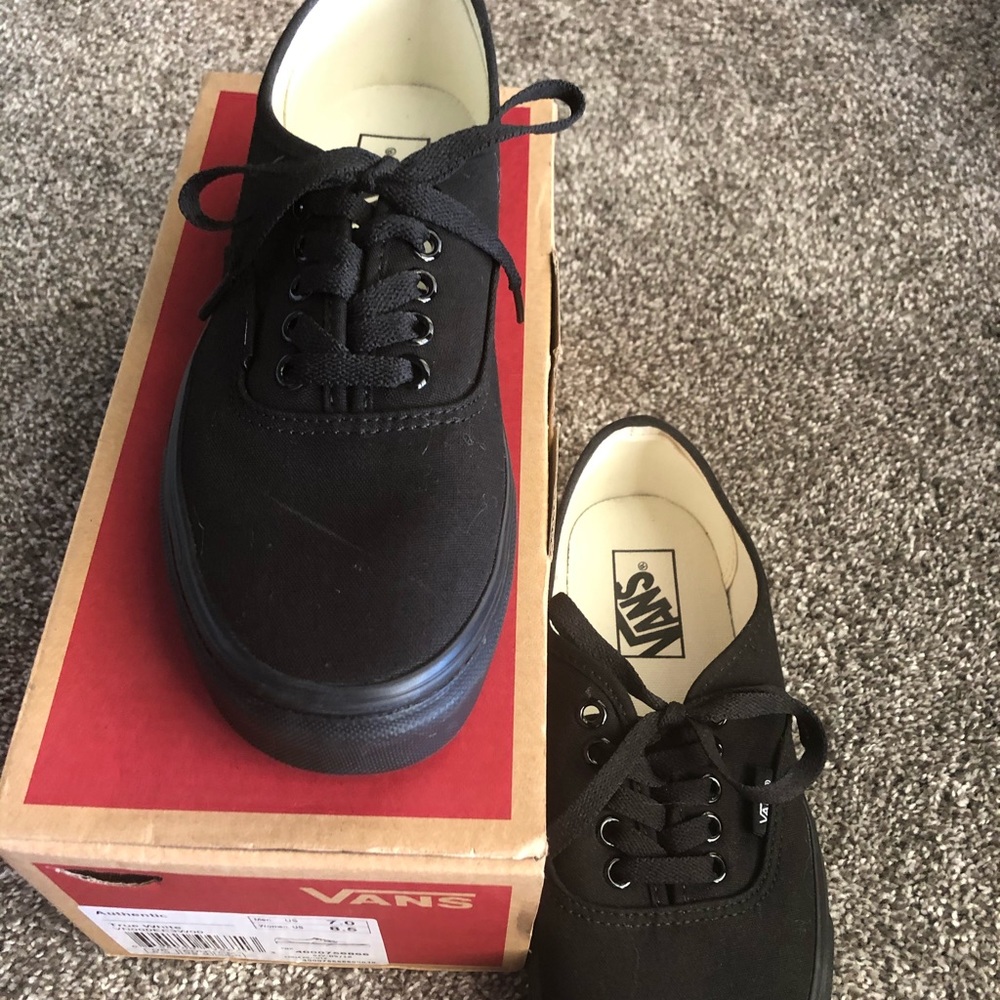 Black brand new vans